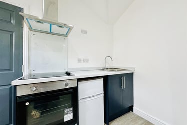1 bed studio, Park Road, Lenton, Nottingham, NG71JG - Image 4